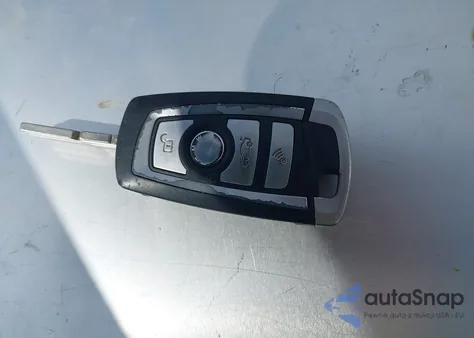 2001 BMW 740Ia z USA, uszkodzony, nr VIN WBAGG83411DN85413